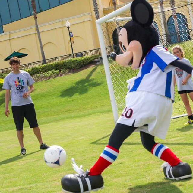 サッカー大好き！♡ みな、だから37ね？笑 試合あるときとかは実況しまくります( ･̀∀･́ )⚽️サッカーふぁんフォローミー♪ JK2