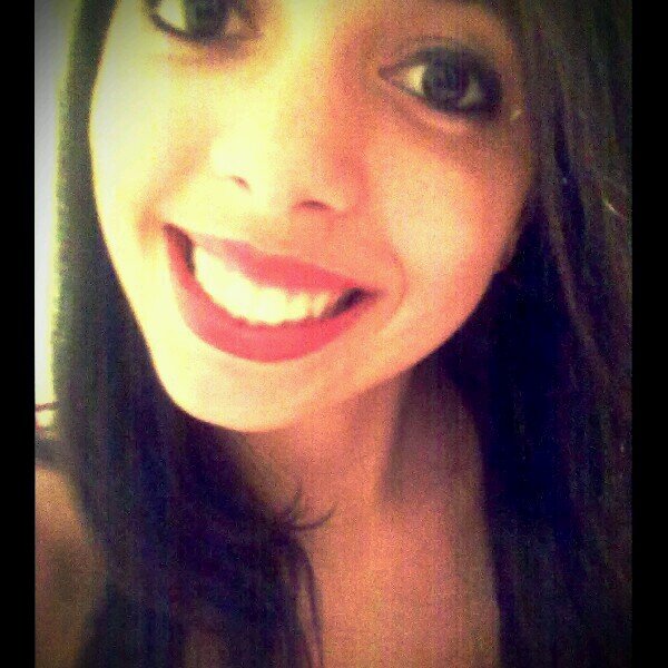 → Euu queroo.
Euu PossO .
Euu coonsiigO ←
●๋• Siimplees αssiim ~
Twittando até o fim! ;p  Mee Seguee Aee !!!