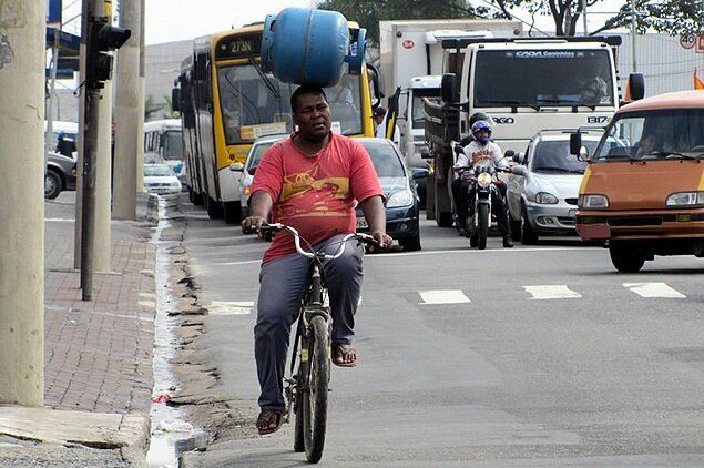purq andá de bicicreta é coisa de genti fina VEM NI MIM Q TO FACIN