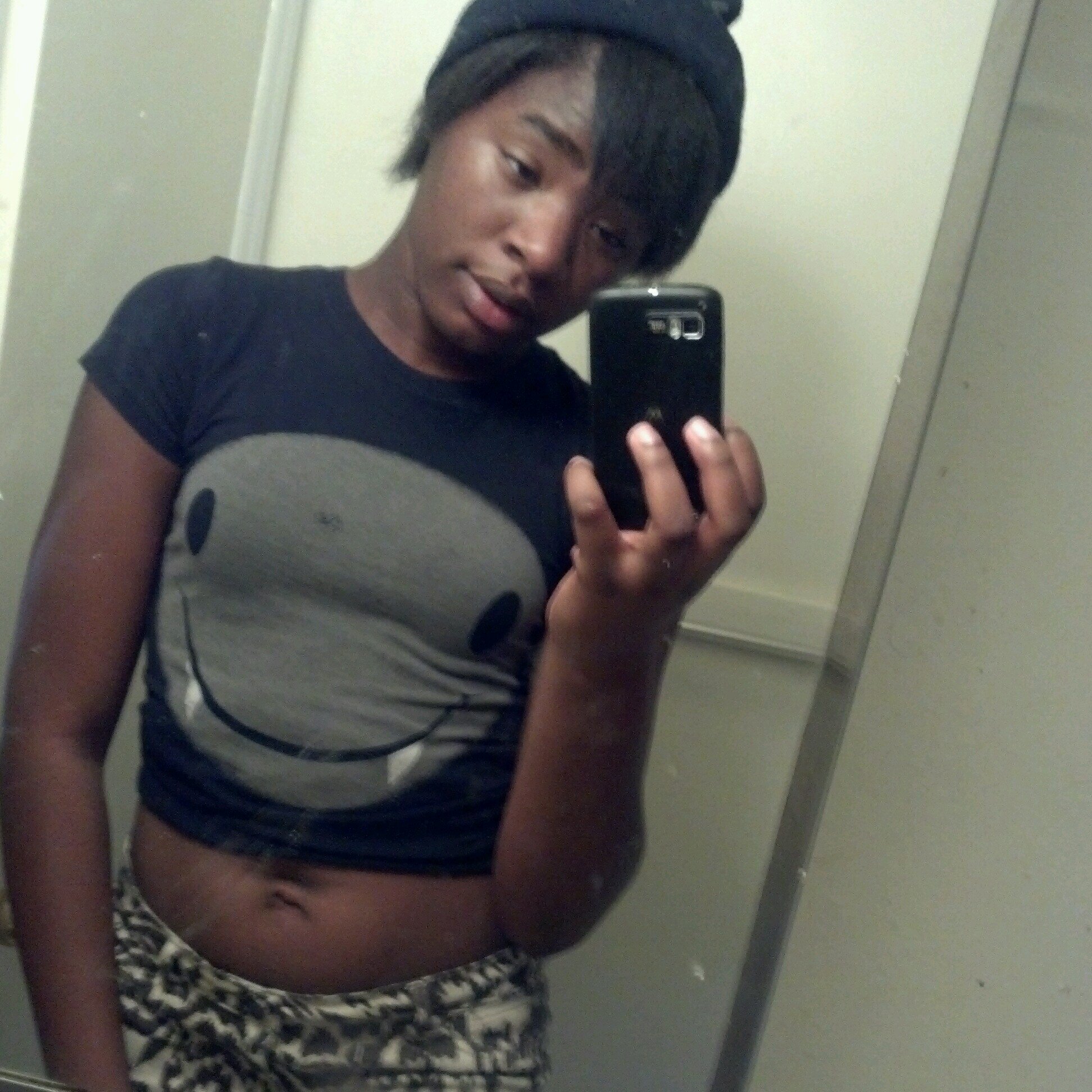 Down Fa Wat Eva
Laid bak 
Don't tak no Issh
Love to party