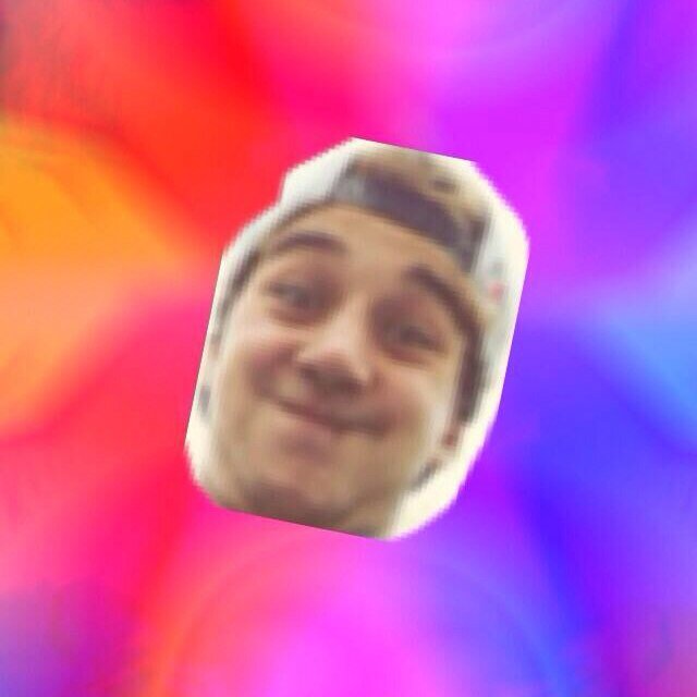This is a free follow! PLEASE FOLLOW @greedyluke THX. She follows back ❃