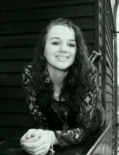 True live tweets♥ // be yourself ♡