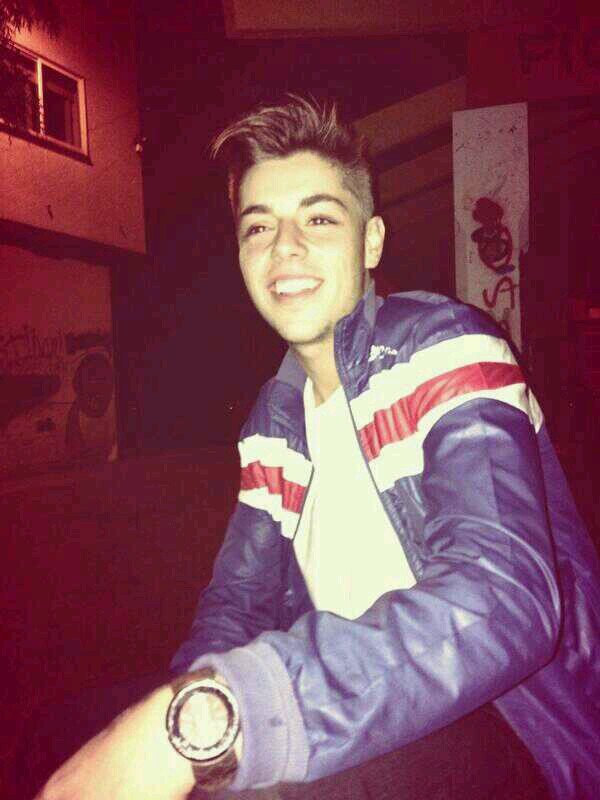 xac8's profile picture. Jugador del Arosa juvenil y subcampeón gallego http://t.co/Z1PbahJxTN , #amoresprohibidos20 .