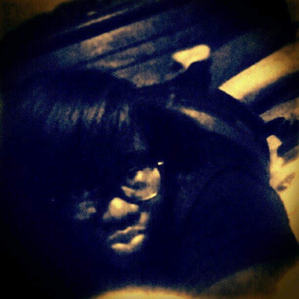 dha name is Sam... full of fun and I repp Class of 2014 all day everyday