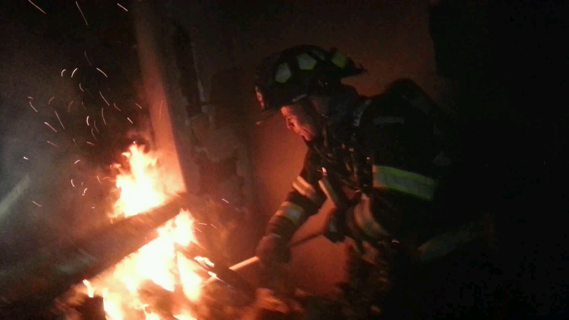 snoopy00226's profile picture. Edison FireFighter~