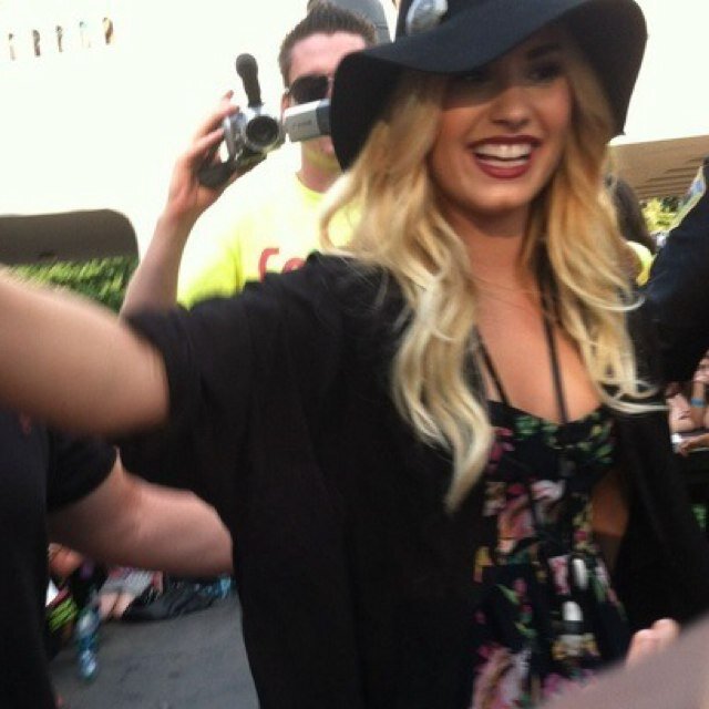 vote for demi