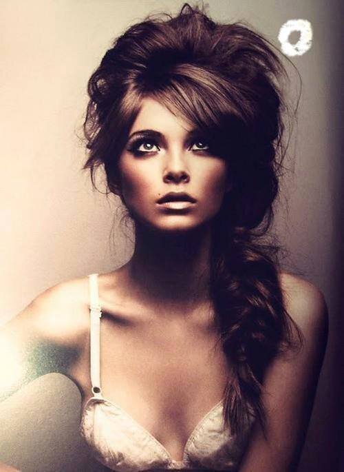 Hairstyle ideas, tutorials, tips, tricks, DIY, haircolor & haircut ideas.
