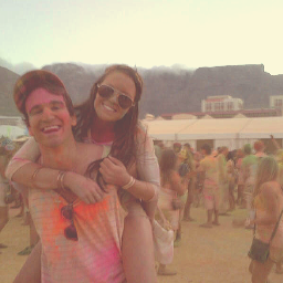 Lindz_Behrens's profile picture. Lover of all things nice.