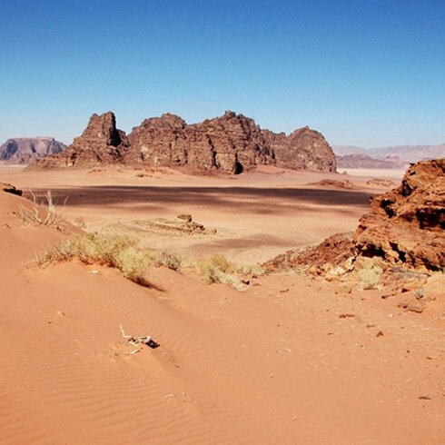 Amjid, Josh and Liz will be running 250km in Jordan across 4 deserts over 7 days in Feb 2014 raising money for @overgatehospice
.
https://t.co/EiFjQX1a7n