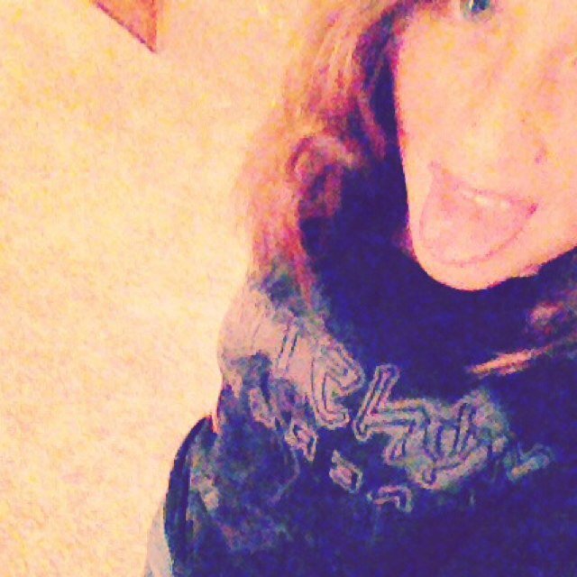 Hi, My name is lexi i have 2 pets they are sophie she is a girl,ben he is a boy. And my favorite sport is soccor and softball i love my family and friends!!!.