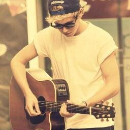 Free follow because ily and i want to make you smile :) @faggcraic