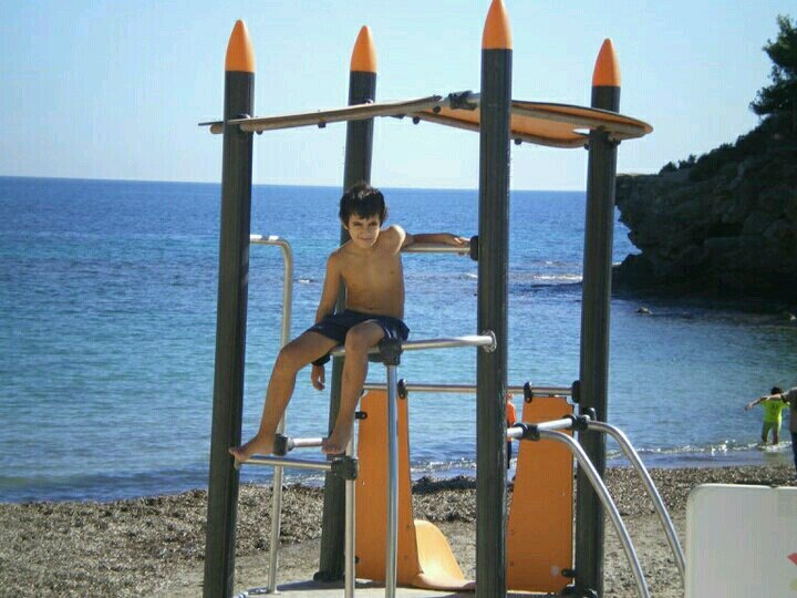 Migueel Pla Talens, desde que naci.Voy a 3° de primaria y tengo 14 años.Mis aficiones son jugar al pou y ser actor porno del equipo betis hasta que pierda.