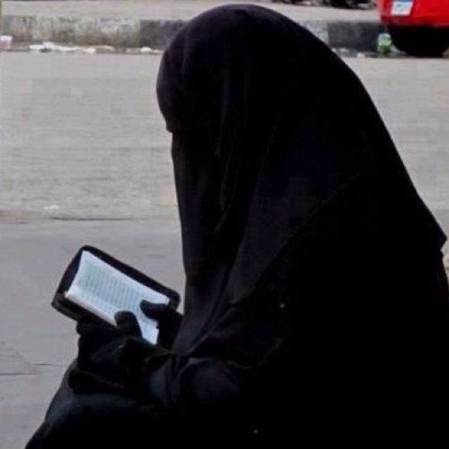☆حساب متنوع☆ اكتب ما يروق لي، واقتبس ماهو رائع، واتابع كل ماهو جميل ♡ خلك كتوم واخفي همك ببسمة، الله عطا، والله اخذ، واللهٓ كريم