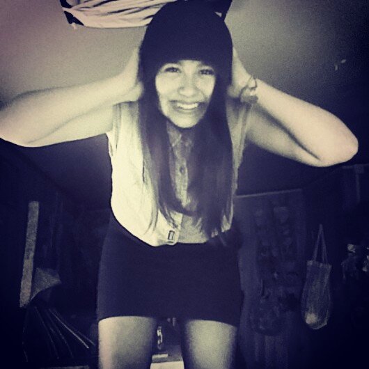 ola soy yo la que esta en la foto sigeme aaaaaaaaaaaaa y eso