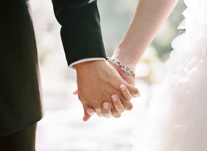 Si buscas un #dj para tu #boda nosotros somos especialistas en este tipo de #eventos y en cualquier tipo de #celebración tanto #grupos,#cantantes y #artistas..