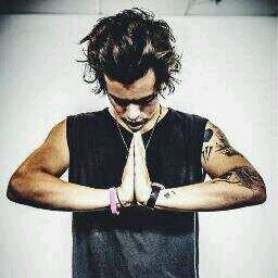 Sorry for giving you a heart attack but trust me bby you will get your harry/5 OK ily ~  @hoiyclifford