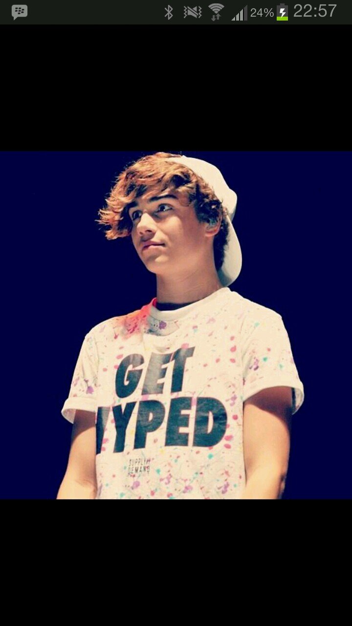 backup account for @fancyingshelley im probably on tweet limit because of Union J :(