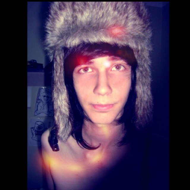 Single forever My kik : x_black_emo_boy | instagram : super_black_devil| LA California | 18