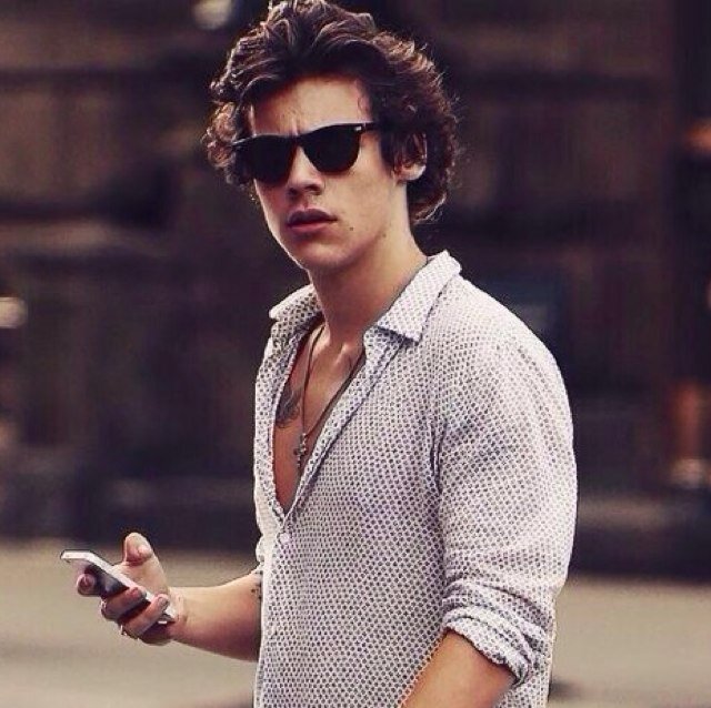 please follow @fajitazxrry :-) she gave you this free follow. it would be greatly appreciated. xx