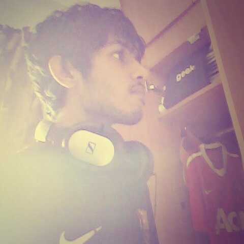 TheYashMittal's profile picture. Partner at Xartha Ventures.
Investing and building in web3, AI, hardware. Founded Payup, CredBuild, JobCall AI previously.