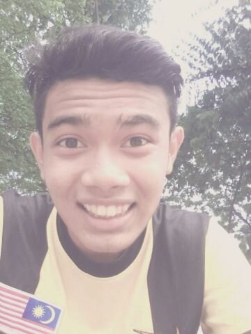 fattahlatif_'s profile picture. Star and Moon