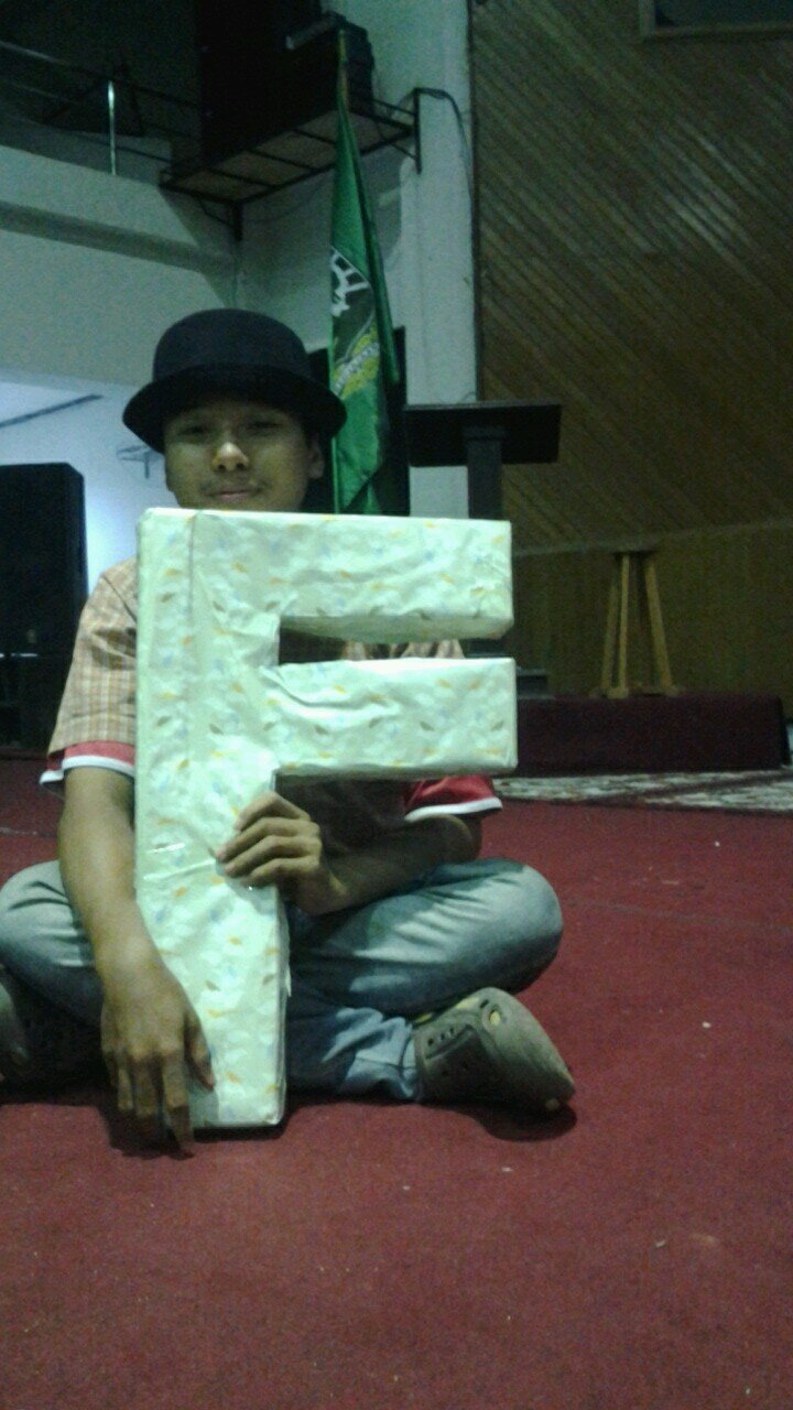 Mencapai sebuah target dan cita-cita, dont forget to follow my twit....
@AhmadRadhya l Platinum l PM_046  
Farmasi ~ Universitas Andalas