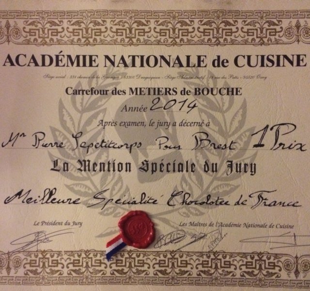 Macarons et Chocolats, Pâtisserie - Salon de thé créé par Pierre Le Petitcorps (Lauréat du championnat de France du dessert).