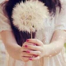 ‏مجرد عابره في هذه الحياه.