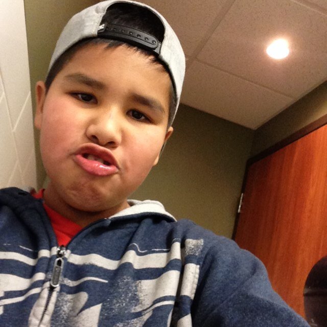 If u follow me i will folllow u