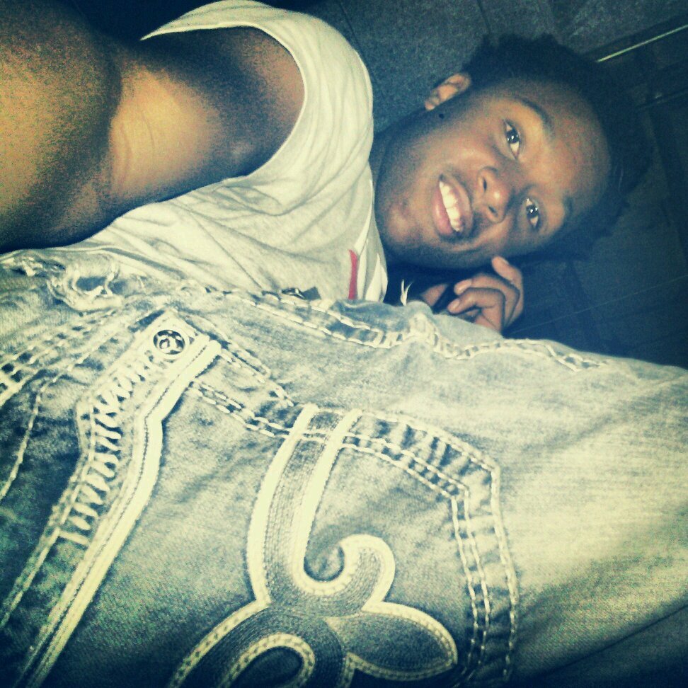 Idonttt Trustt Noree Loveee Desss Hoesssss Att ALLLLLL (R.I.P Miraaa)