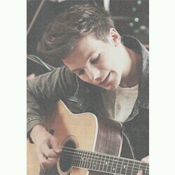 please follow my main account @NarrysKoolaid THANK YOU