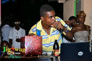 for bookings please contact nardia at 861-9235 or bbm pin:7b80c424