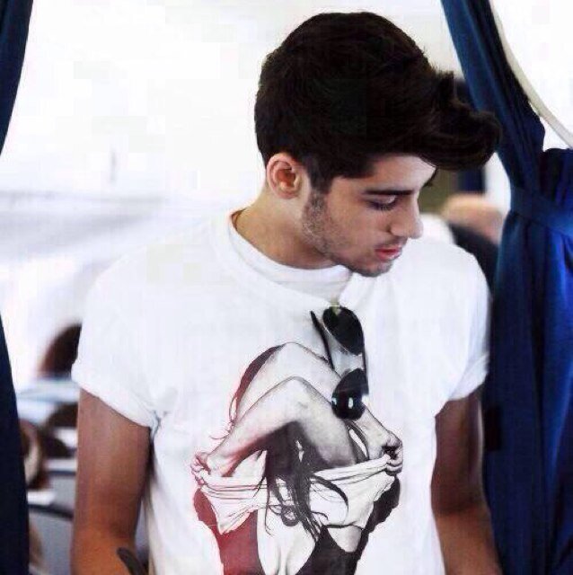 Don't follow this account please follow @Marijuanamalik and ask for a follow back!!