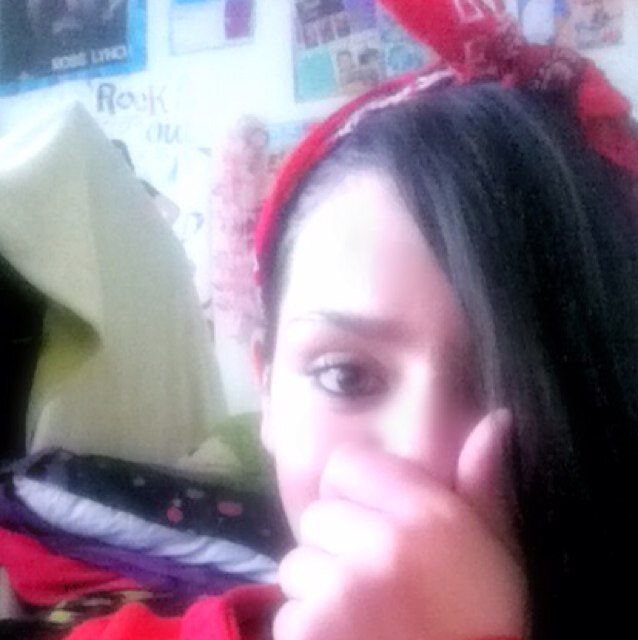 Ight so wus gucci... 
u no stay chill. 
I can be hella sweet as long as u dont get me pissed... 
Follow4Follow...