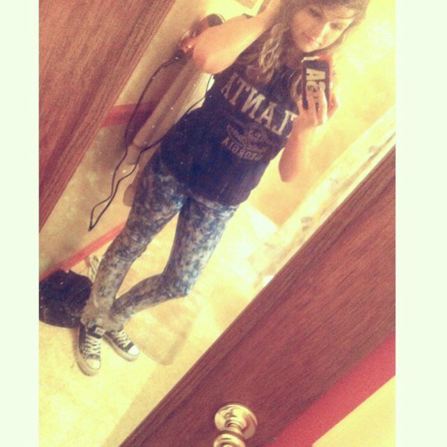 Instagram: kaylarandall_