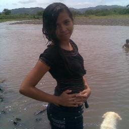 iperactiva ,rockera, y fan num 1 de SLASH