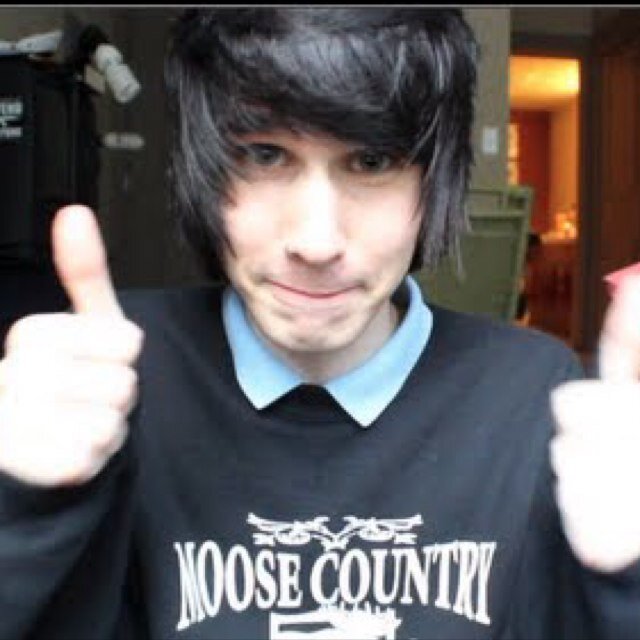 free follow from @spoopy_as_heck please follow hat account. Thanks!