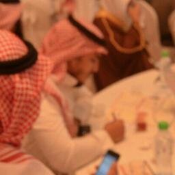 ‏في ضباب أتراءا فججاً ، أرقب ومضاً أرجل سعيا ..