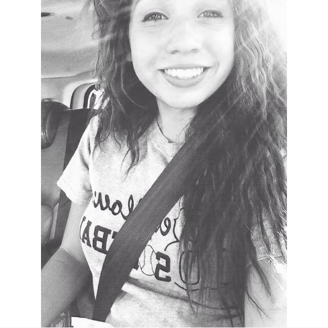 heyyleighh_'s profile picture. Im the lebron of fabness