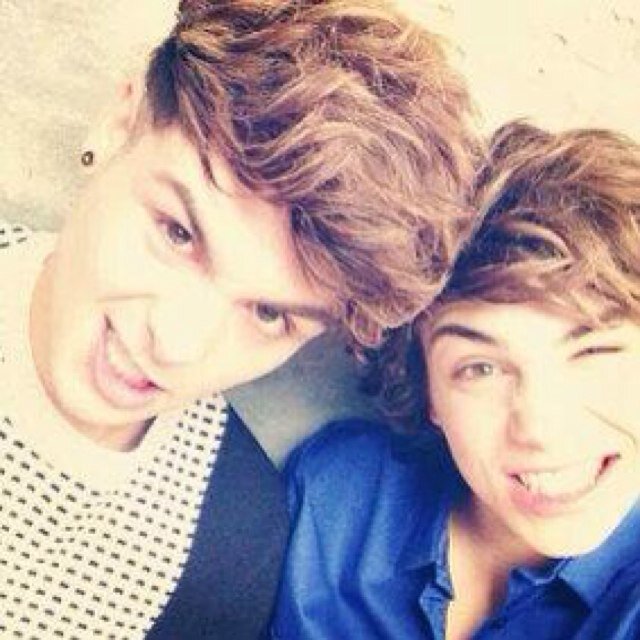 george shelley, josh cuthbert, jj hamblett, jaymi hensley♡ {shannon, courtney and lauren}♥ {0/4} Met unionj 1-11-13✌