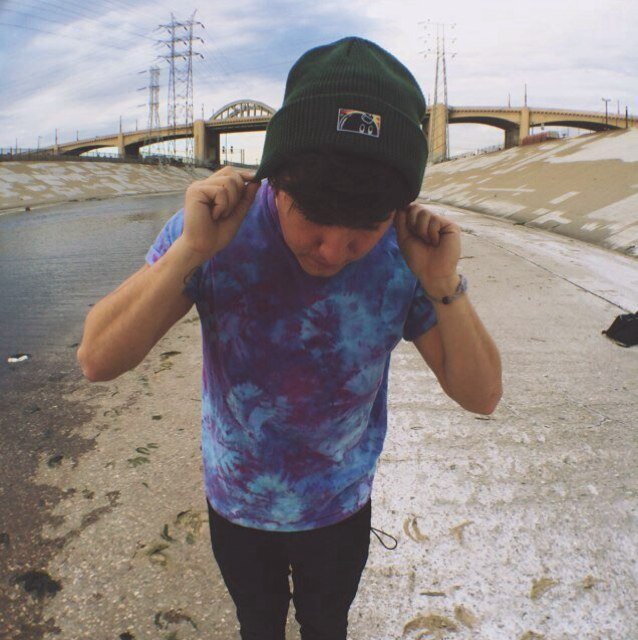 Free follow from @huggingcaylen