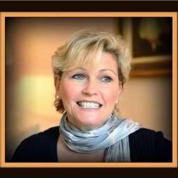 Fiona_Fans's profile picture. Official 007 BOND GIRL Fiona Fullerton Fan Club on Twitter!
08/08/2013  Link to Fiona's Twitter page at: @2FionaFullerton