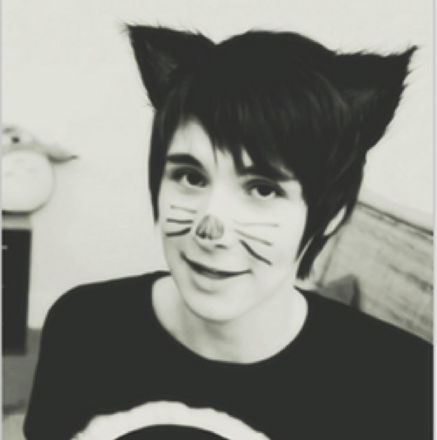 Free follow from @infiniteirwxn , ily and stay strong