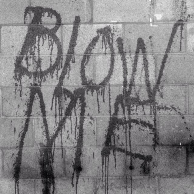 Contenu explicite. 🔞