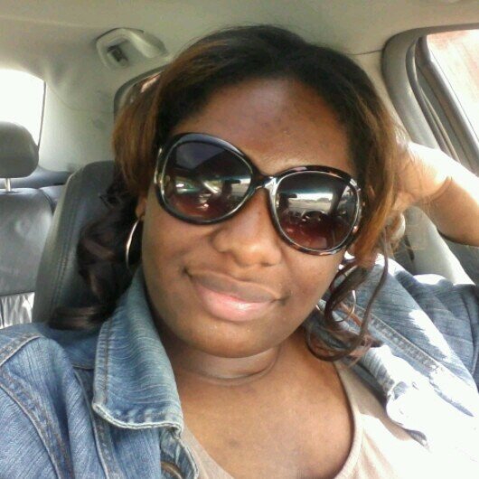 cool friendly silly [at times] girl :) laughing is good for the soul! JESUS IS MY MAIN MAN!