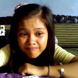 aku coba mengerti ,, ketika kau tak mampu ada untuk ku ,, tetapi jika kau tak mamppu lagi menyayangi ku ,, yang aku harap pergi lah jauh dari hidup ku :*