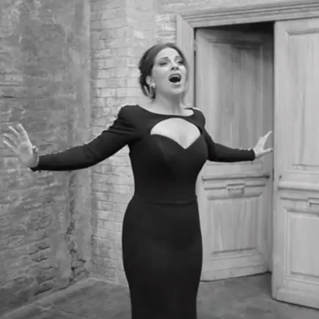 Twitter account dedicated to spreading the love for the incredibly talented Louise Dearman.