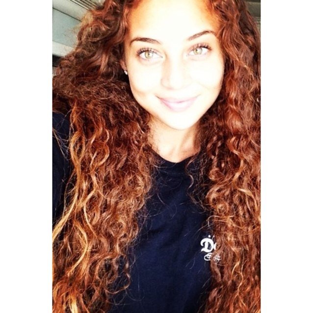 curly hair, don't care.