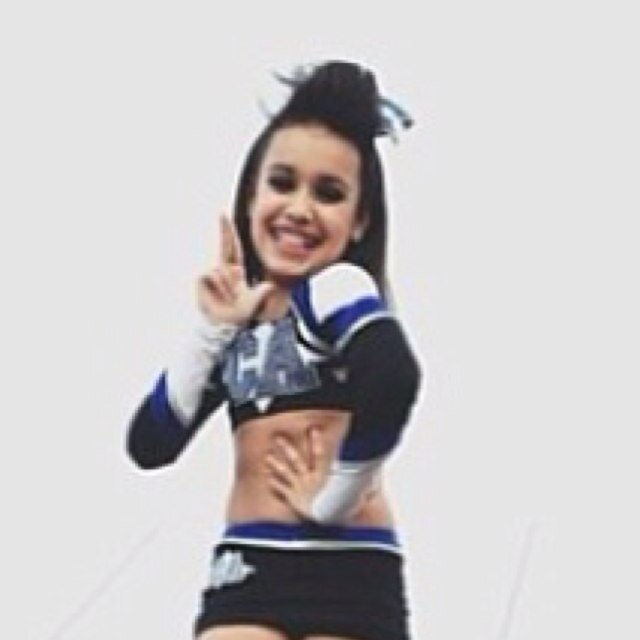 Cheer,dance,sing,gymnastics in my profetion❤❤STAY BLUEDIAMONDS do cheer