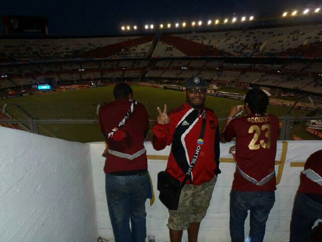 Hincha del CFC \o//o/  #Dios bendiga Mi Patria, Mi Madre y Mi Seleccion....  Francotirador de ideas... Carpe Diem!!